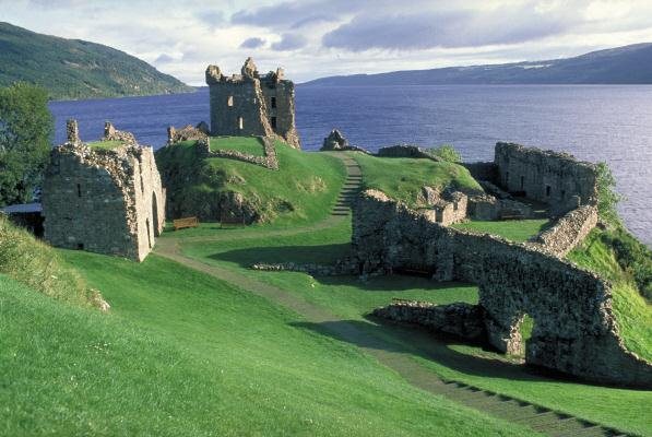 Kasteel loch Ness